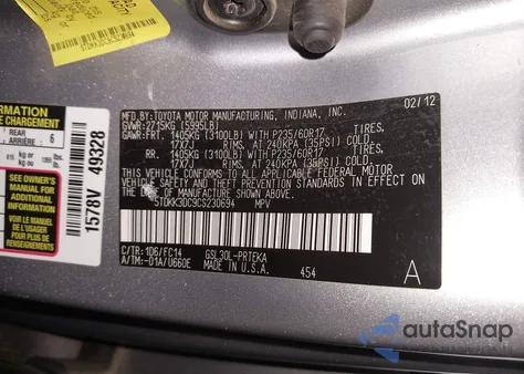 2012 Toyota Sienna Le V6 8 Passenger z USA, uszkodzony, nr VIN 5TDKK3DC9CS230694